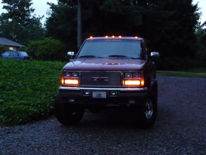 How to 8898 OBS Cab Clearance Lights Install w/ Pics The Truck Stop